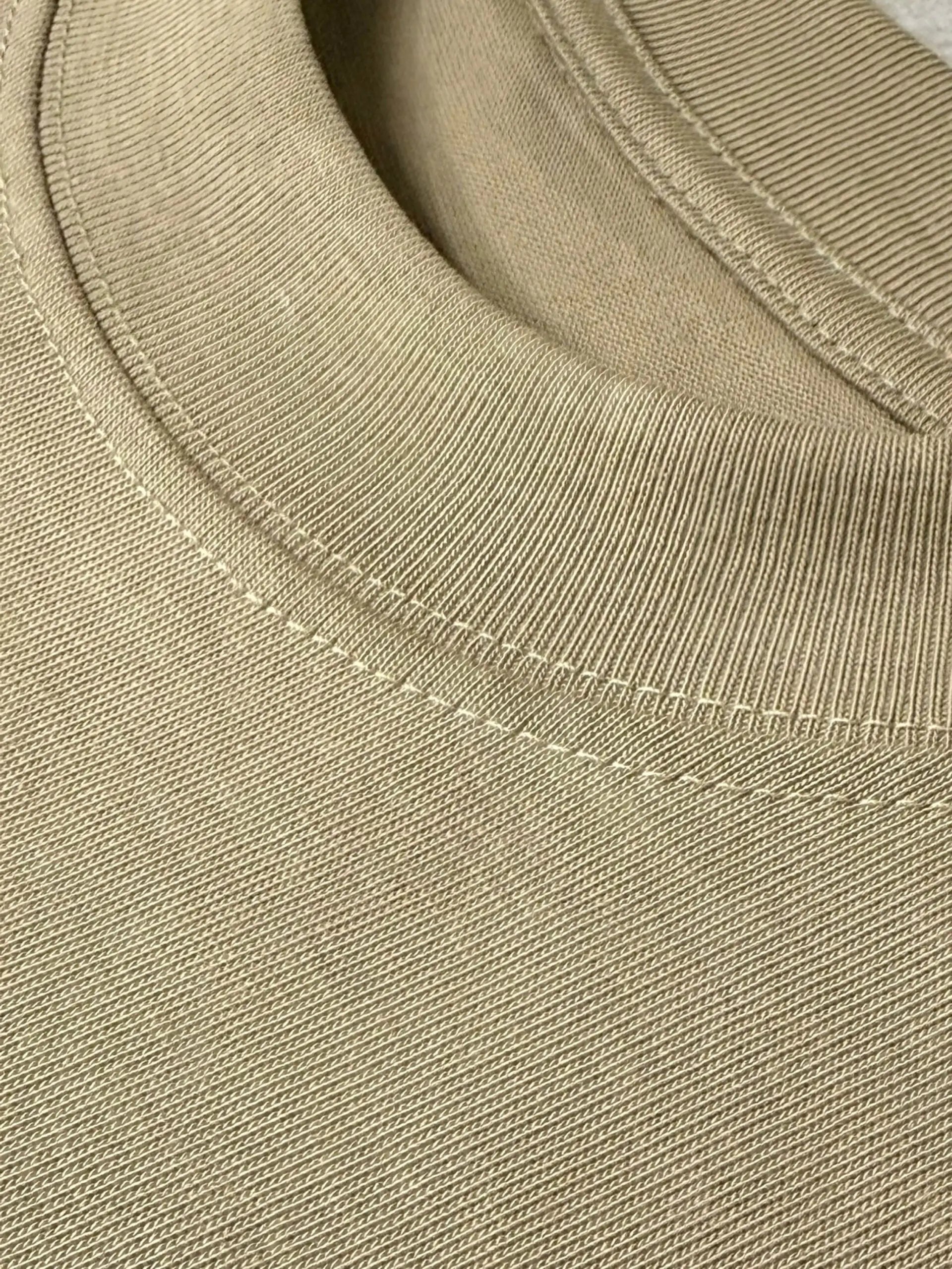 CAMISETA OVERSIZE BEIGE ALTO GRAMAJE MINIMAL  vzatsv-mf.myshopify.com