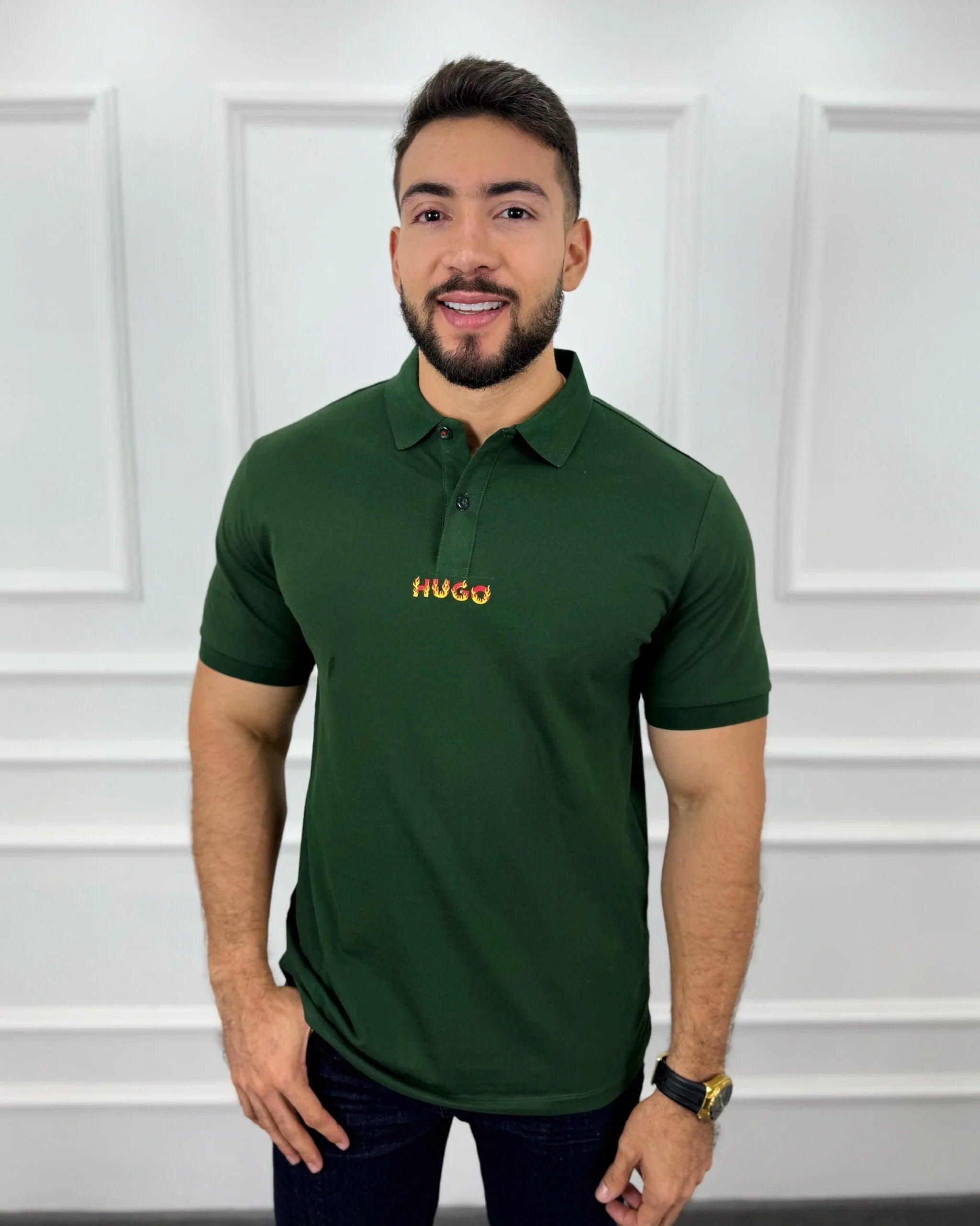 Camisa polo verde para hombre con logo bordado, estilo moderno y calidad premium